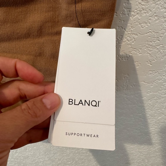 Blanqi Hipster compression pant- size m- set of 4 - Picture 2 of 5